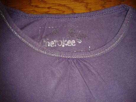 Pekné elegantné fialové tričko, cherokee,134