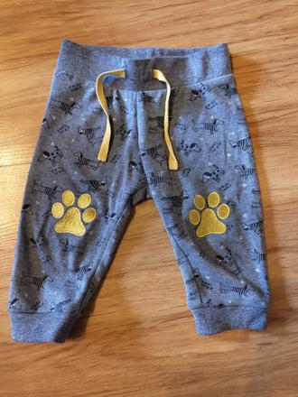 Šedé tepláky s labkami, pepco,68