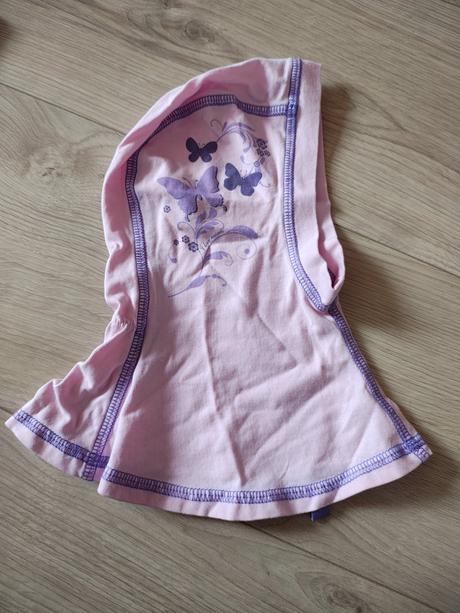 Dievčenská kukla, 56