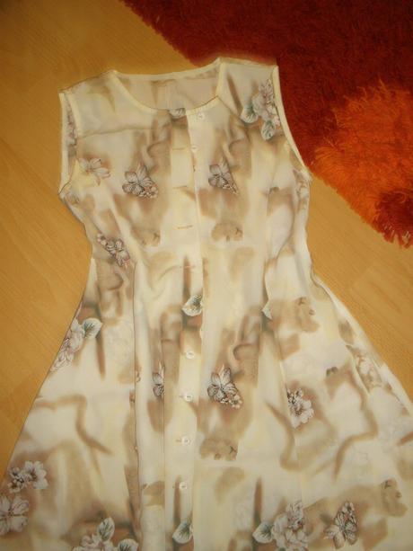 Šaty krasny kvalitný material, 146