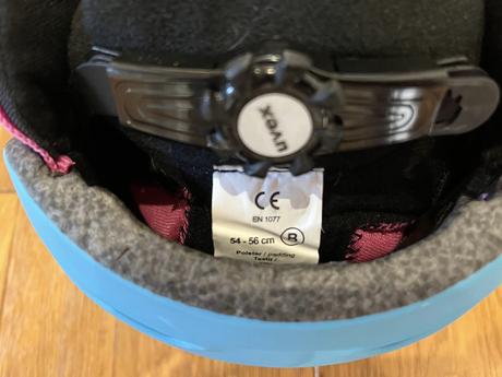 Lyžiarska prilba, uvex,s