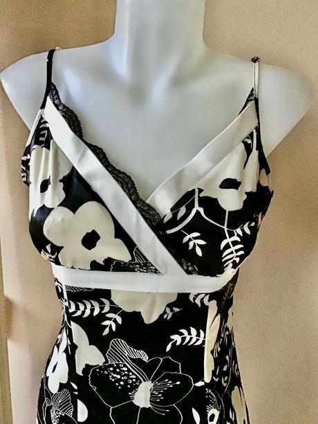 Saténové šaty s trblietkami you you, 38