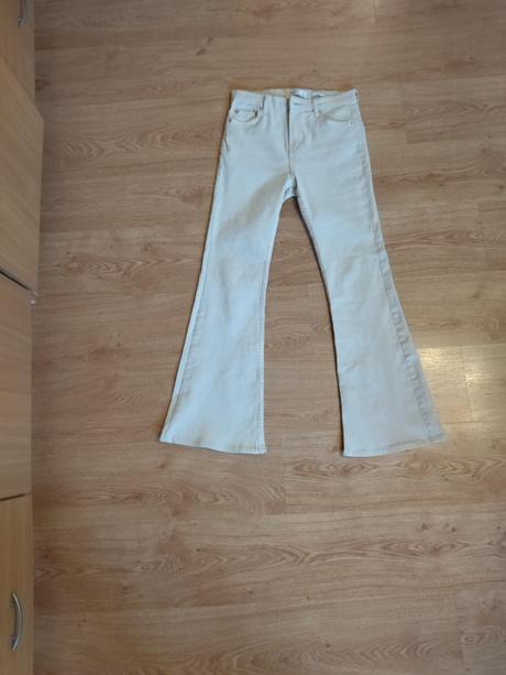 Zvonové rifle bershka, bershka,s