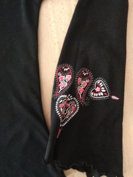 Tričko s výšivkou, m