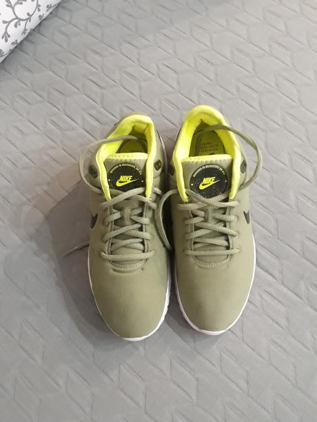 Predám pekné dámske tenisky zn. nike č. 37,5, nike,37
