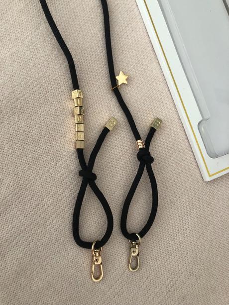 Iphone 8plus s obalom a retiazkou na rameno/krk, apple