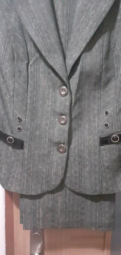 Nohavicový kostým, l