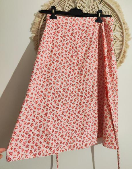 Obojstranná viazacia sukňa, 