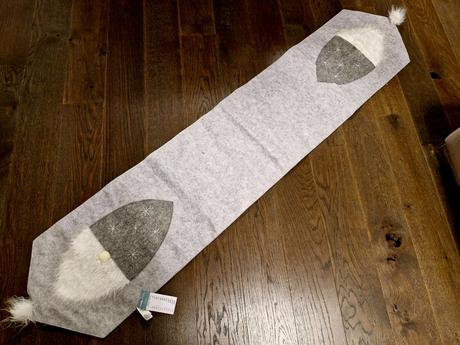 Vianocna stola na sviatocny stol,nepouzita,170x35, 