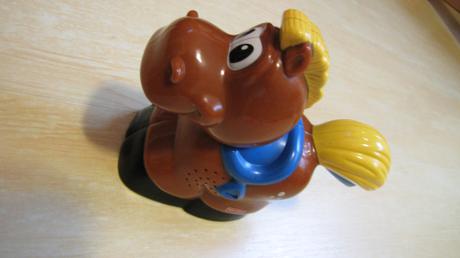  svietiaceho koníka fisher price, 