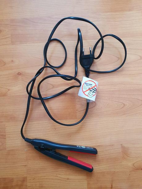 Krepovacia žehlička, 