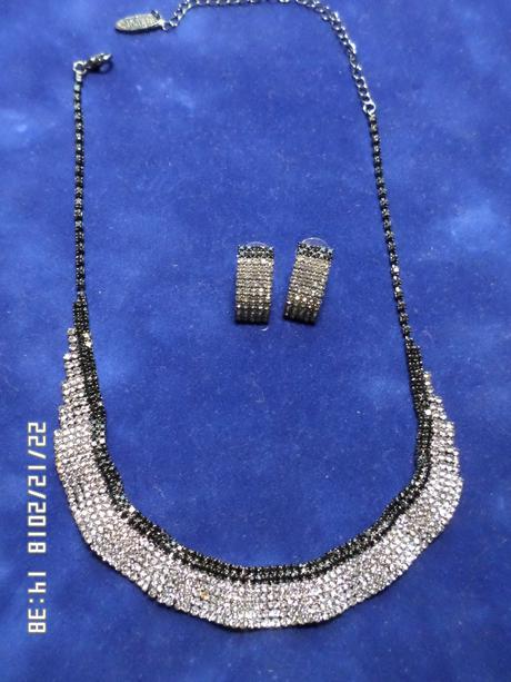 Set - náhrdelník a náušnice, 