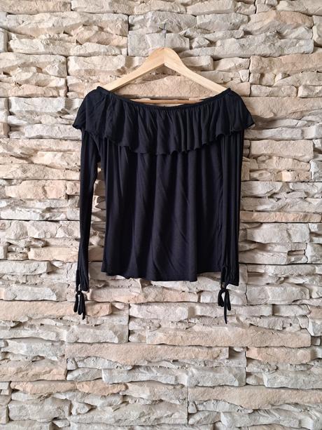 Čierny volánový top s dlhým rukávom, gate,s