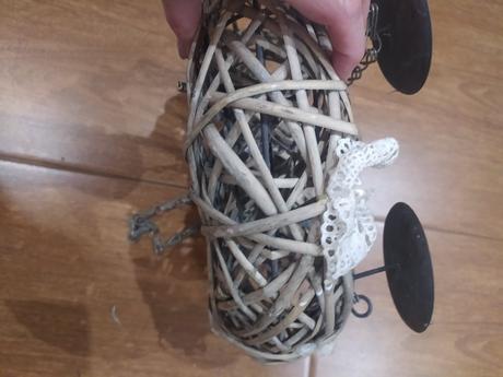 Svietnik na zavesenie, 