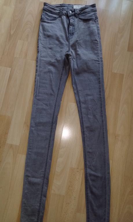 Dievčenske rifle, 36