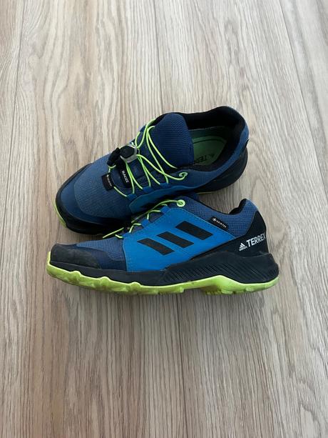 Chlapčenské tenisky, 32