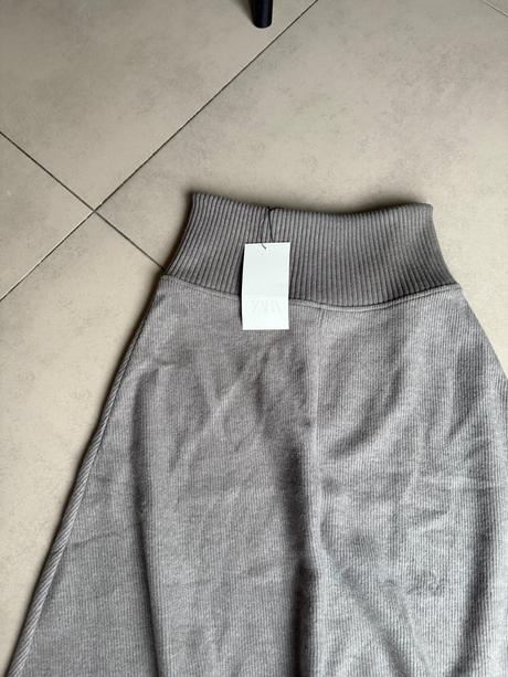 Sukna zara c. s, zara,s