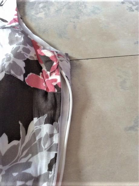 Púzdrové batistové šaty s/m, m