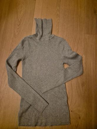 Rebrovaný rolákový sveter, new yorker,s