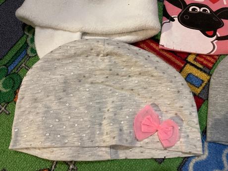 Čiapky 3x, 2x srdiečková, ovečka shaun, funny, 74