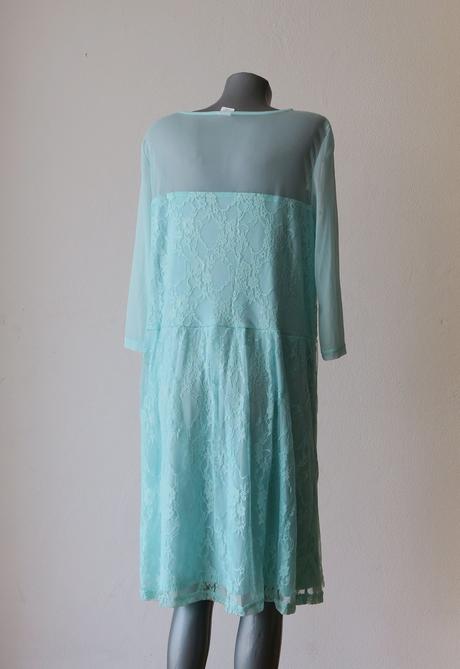 Elegantné tyrkysové čipkované šaty s transparentný, 5xl