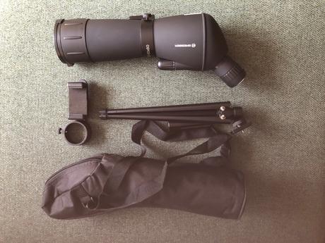 Nový ďalekohľad s funkciou zoom,