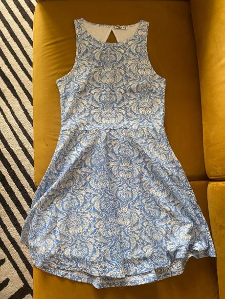 Dámske letné šaty áčkový strih, m