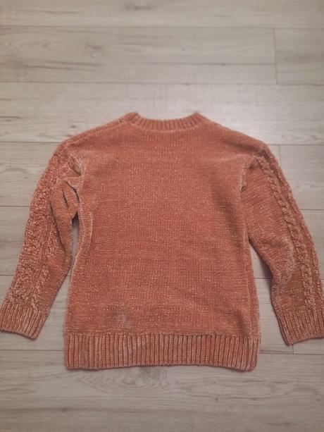 Sveter,v. 10-11rokov, 152