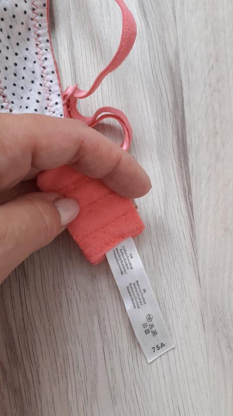 Podprsenka č.75/a, 176