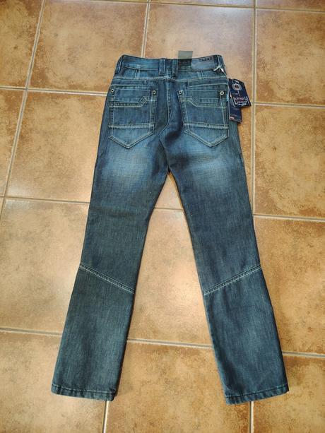 Chlapčenské rifle, 146 / 152