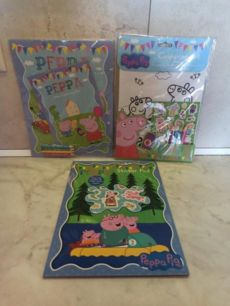 Peppa pig colouring / sticker / play pack, 