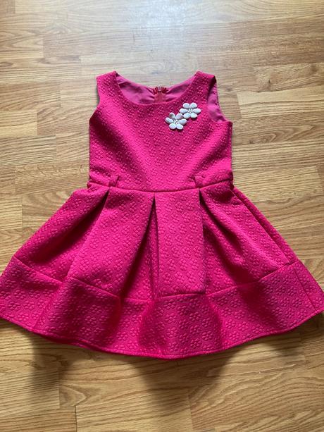 Detske slavnostne saty, 116