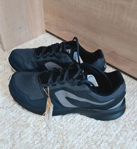 Pánska bežecká obuv, decathlon,45