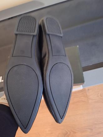 Nenosené baleríny, 41