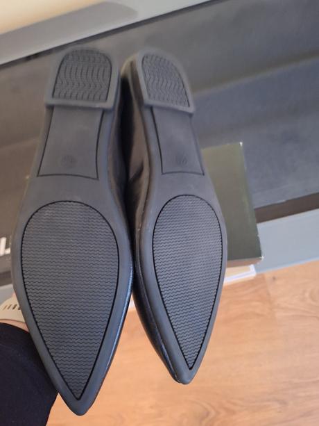 Nenosené baleríny, 41