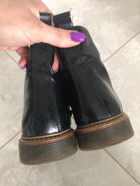 Vyššie topanky, graceland,36