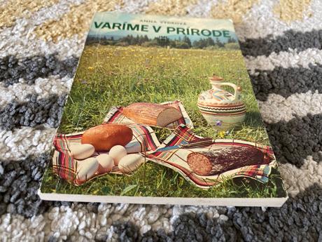 Varíme v prírode-prvé vyd.1975, 