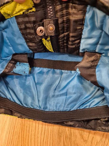 Lyžiarska bunda, 104