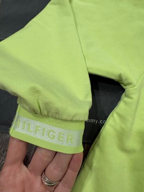 Tommy hilfiger štylova detska mikina č.122, tommy hilfiger,122