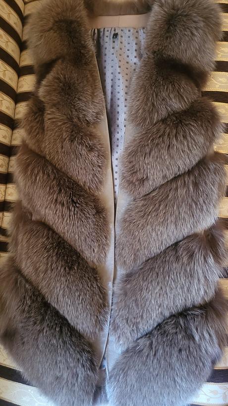 Kožušinova vesta prava liška., m