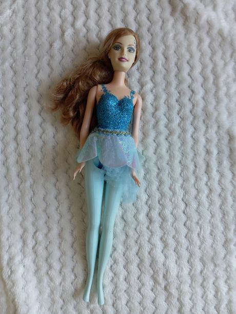 Barbie sleeping beauty 2005,