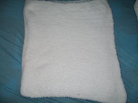 Deka rucne robena, velmi tepla biela, 
