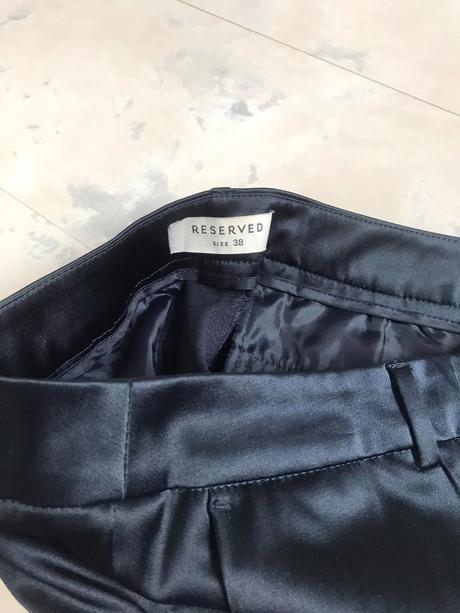 Saténový nohavicový kostým, reserved,38