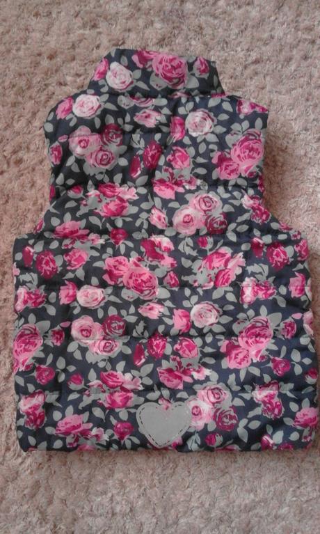 Kvetovaná vestička, lupilu,92