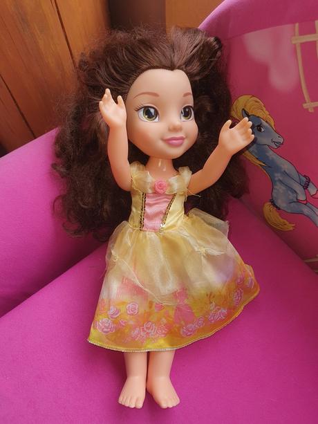 Disney bella doll 35 cm. kráska a zviera, 