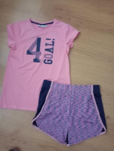 Tričko+šortky, 146