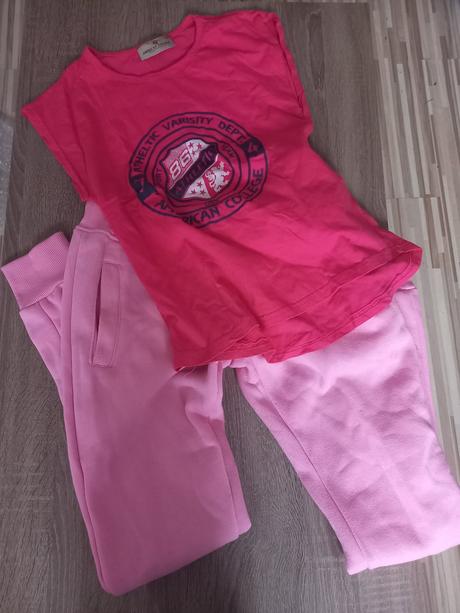 Teplaky a tričko, xs