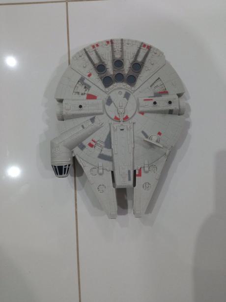 Hračka vesmírna loď millennium falcon, 