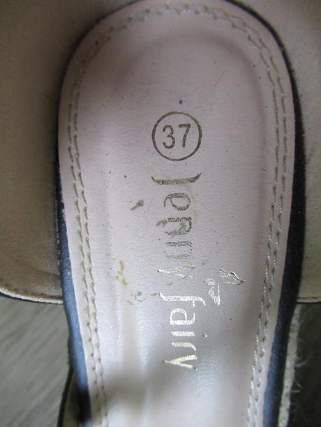 Čierne polosandálky, 37