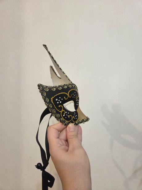 Masky škrabošky karneval, 